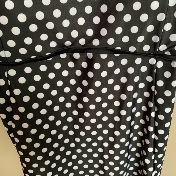 Ladies two piece bathing suit - Picture 2 of 2